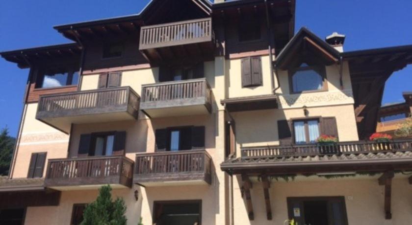 Albergo Quai Monno Luaran gambar