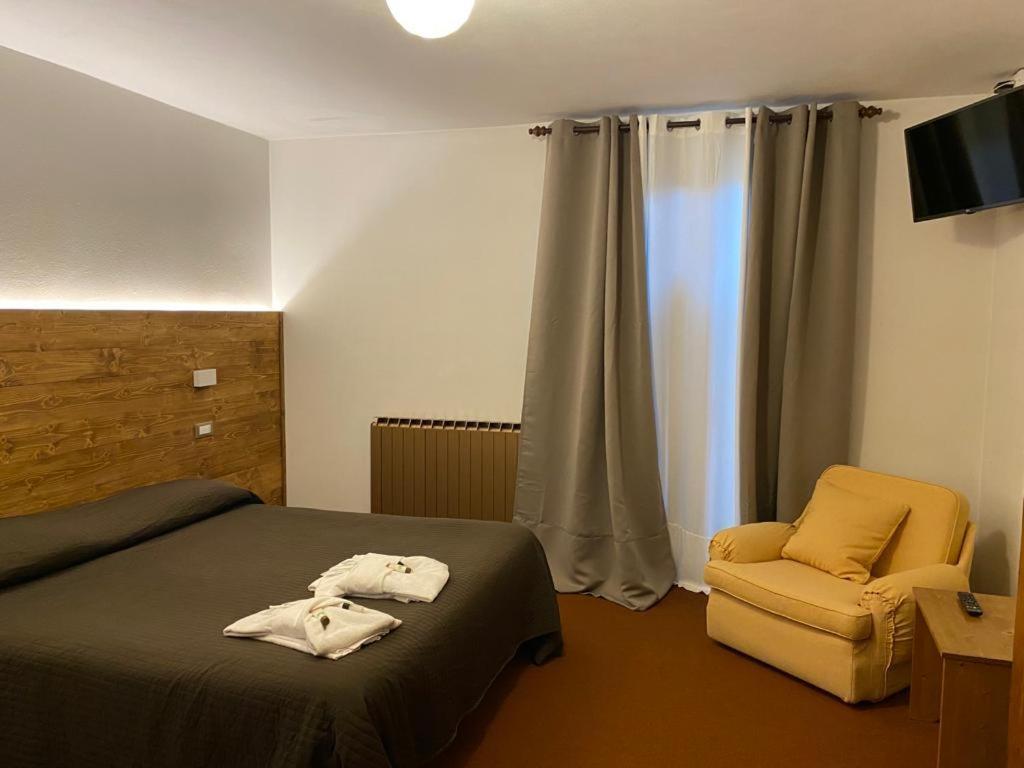 Albergo Quai Monno Luaran gambar