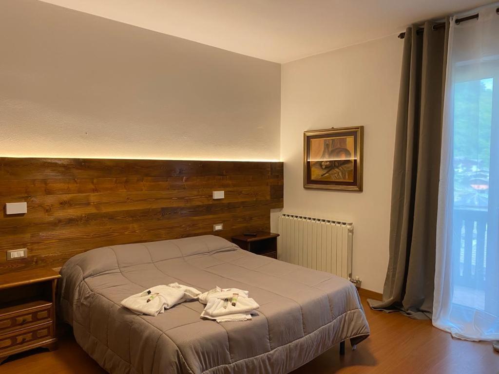 Albergo Quai Monno Luaran gambar