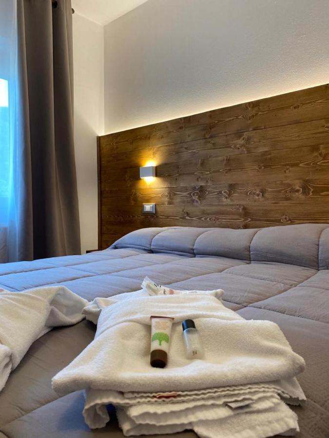 Albergo Quai Monno Luaran gambar